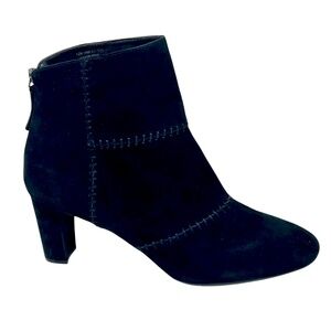 Aerosoles Women's First Avenue Black Suede Back Zip Booties size 12